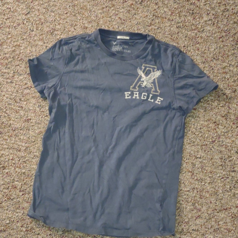 American eagle t shirt